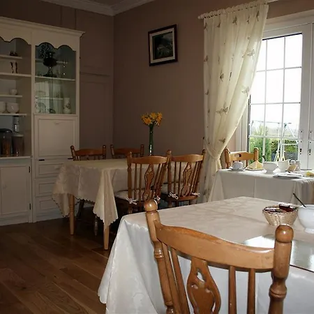 Hillview 5*